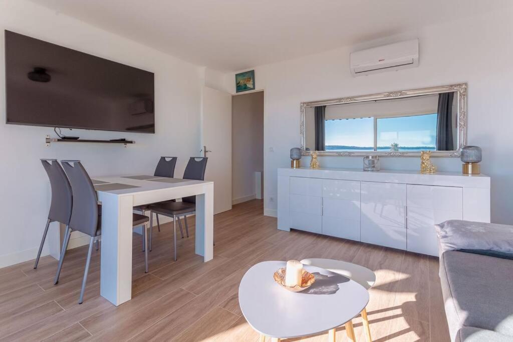 Apartment With Panoramic Sea View, Walk To The Beach - Marechal Juin By Halldis Cannes Esterno foto